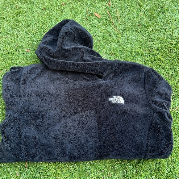 NORTH FACE ultra plush black hoodie - Picture 8 of 9